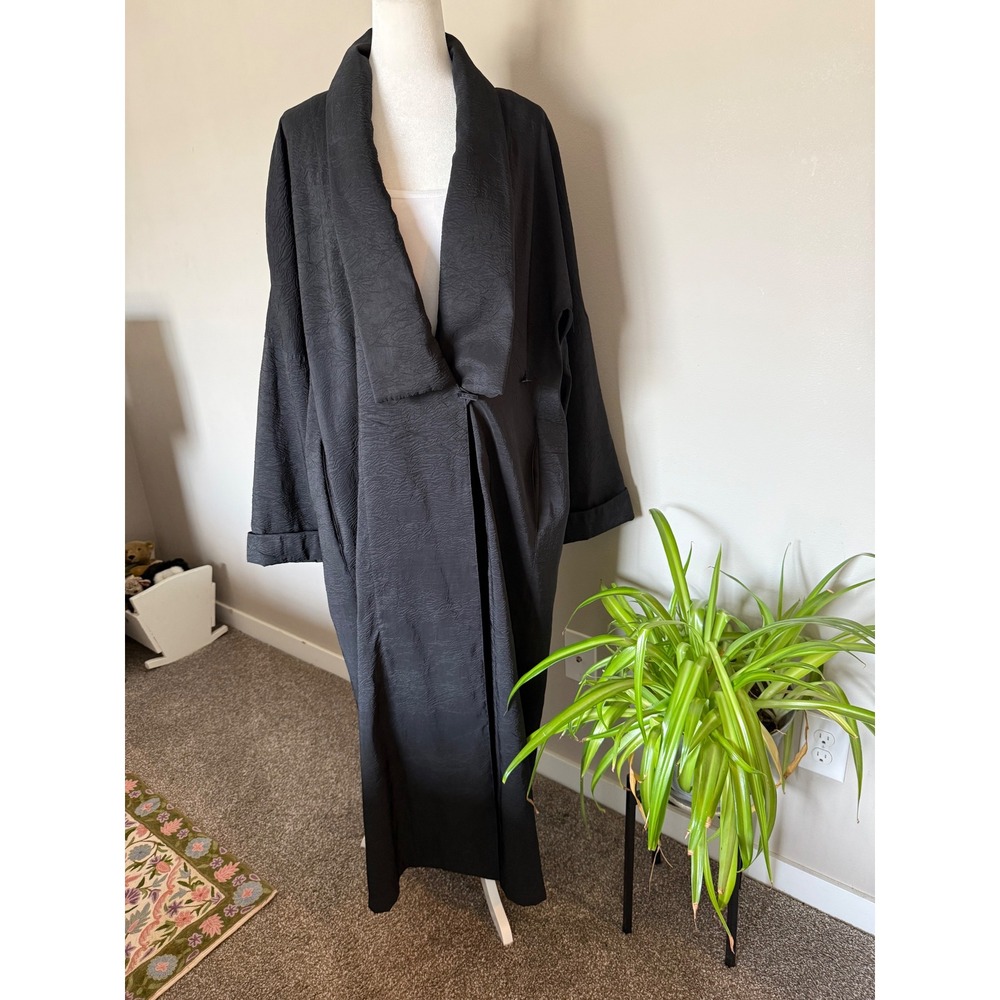 Mycra Pac Long Duster Coat Black EUC Textured Shawl collar Witchy Goth Maxi M/L